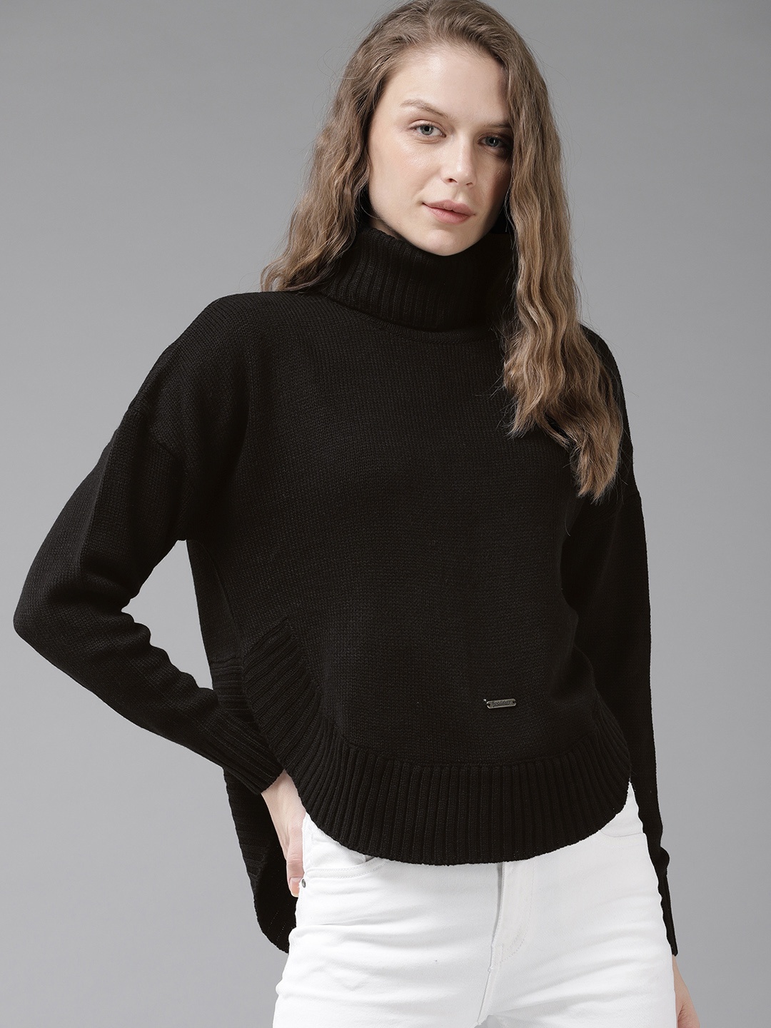 

The Roadster Lifestyle Co Women Black Solid Sweater