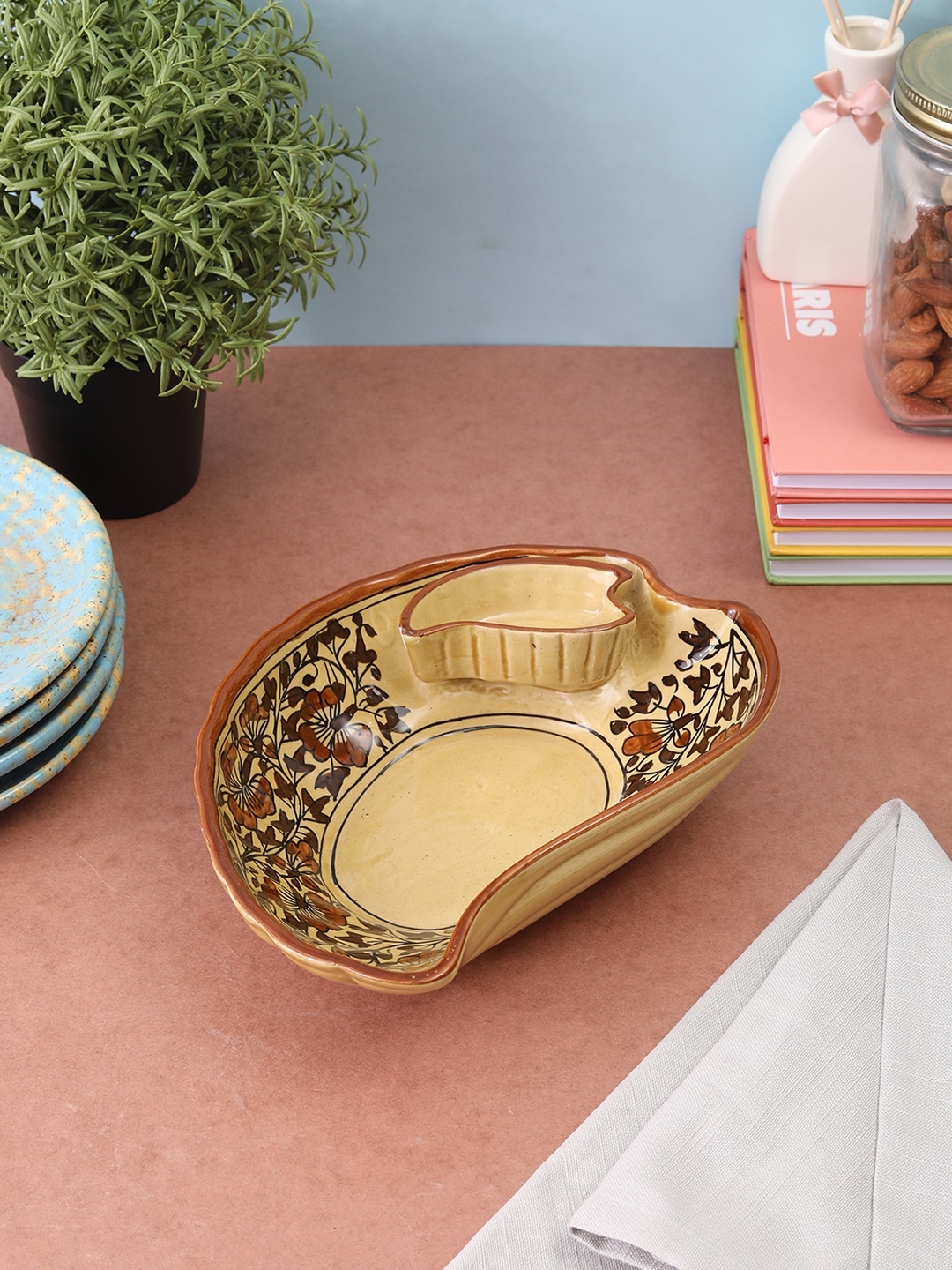

VarEesha Brown Ceramic Serving Bowl