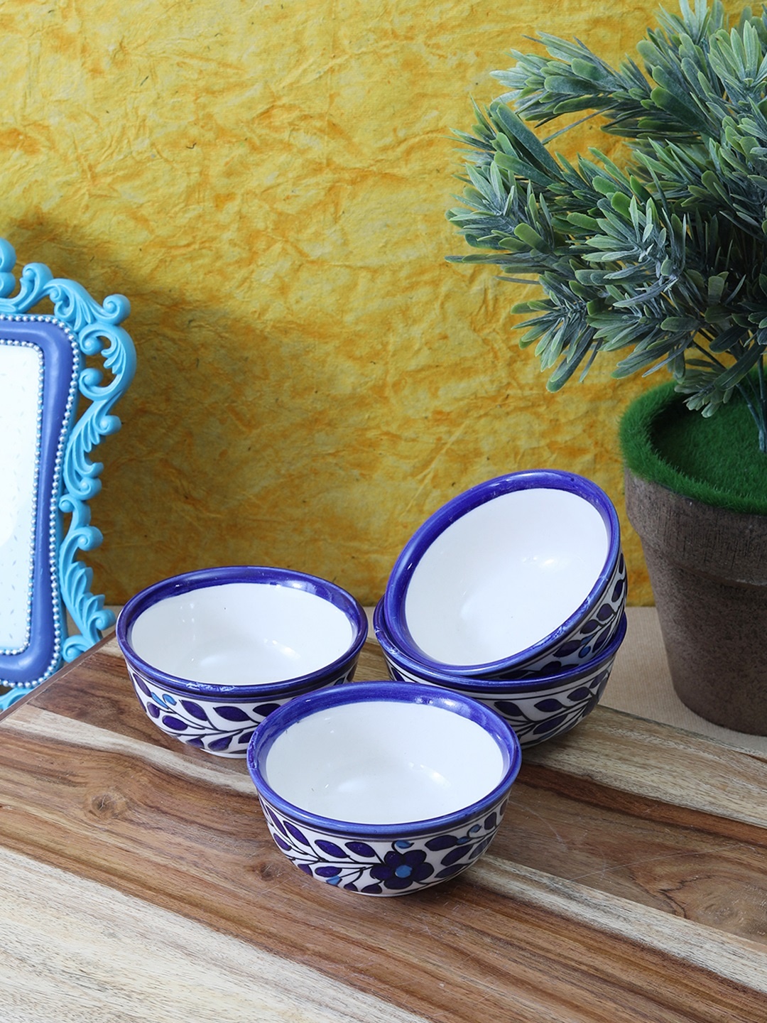 

VarEesha Set of 4 Blue Printed Ceramic Bowls