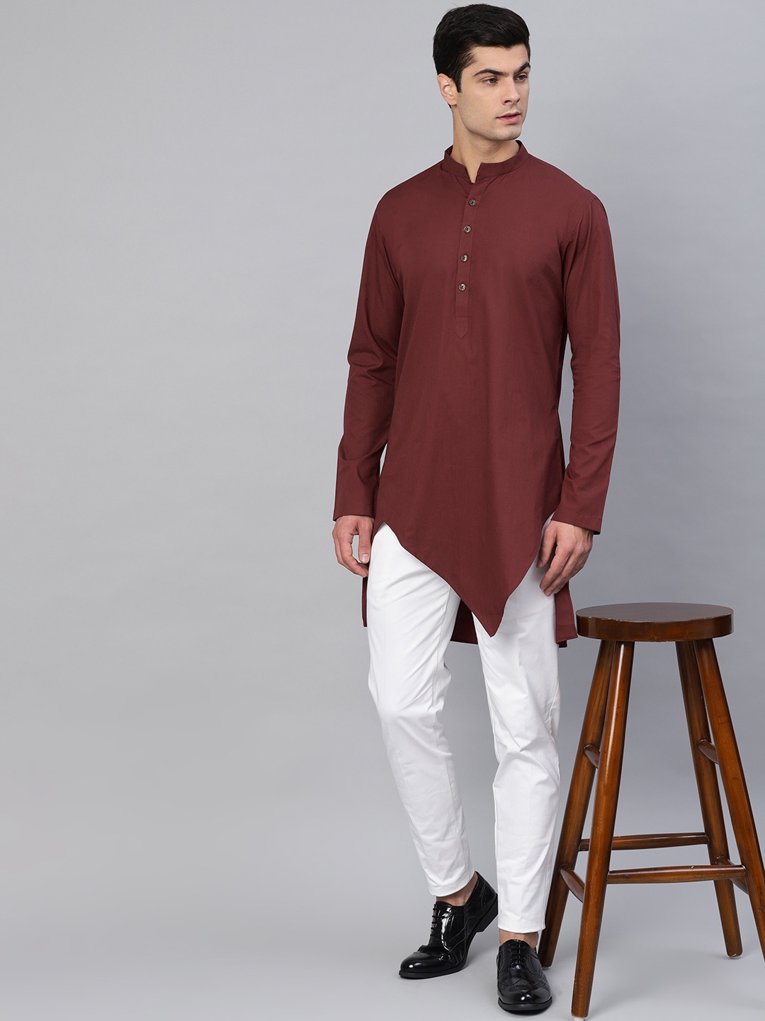 

See Designs Men Burgundy Solid Straight Kurta