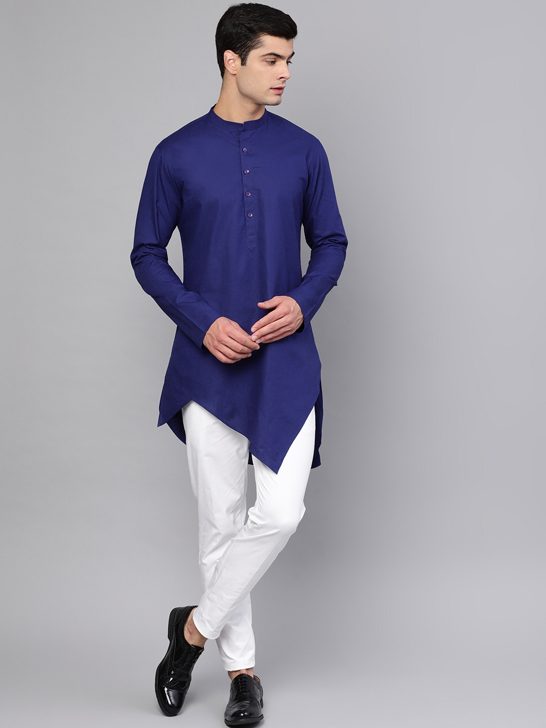 

See Designs Men Navy Blue Solid Straight Kurta