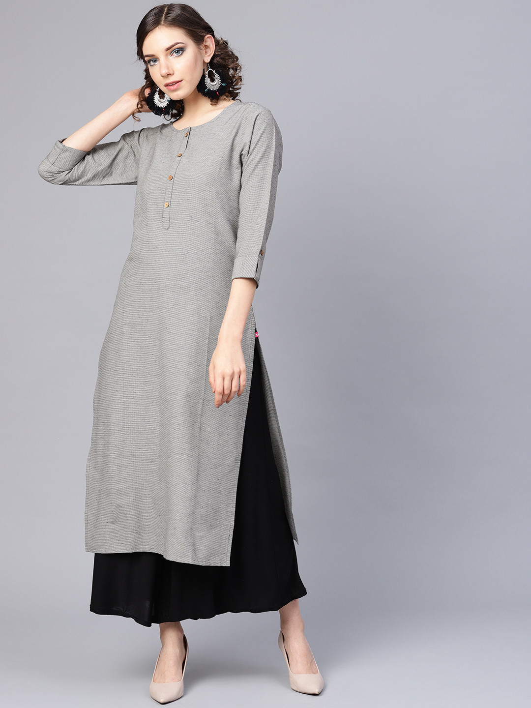 

Varanga Women Black & Off-White Handloom Woven Design Straight Kurta