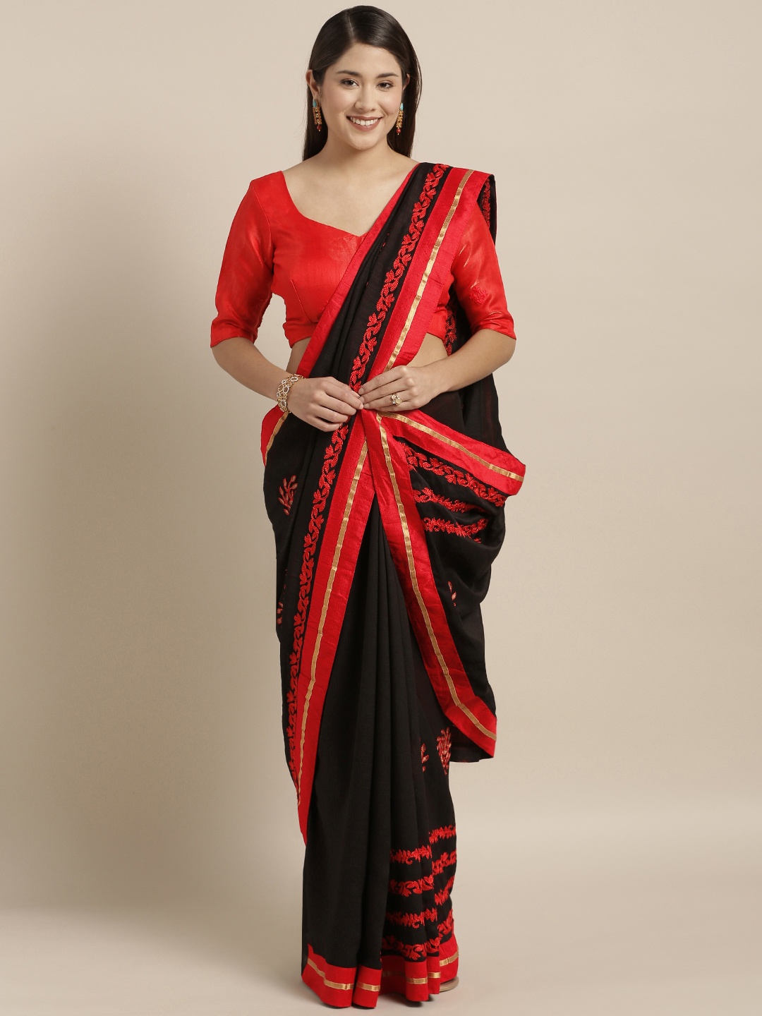 

Mirchi Fashion Black & Red Silk Blend Woven Design Banarasi Saree