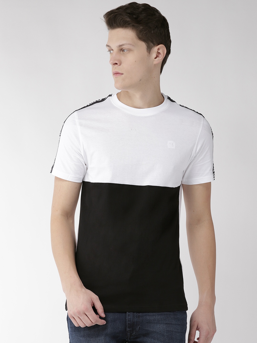 

Rodamo Men White & Black Colourblocked Round Neck T-shirt