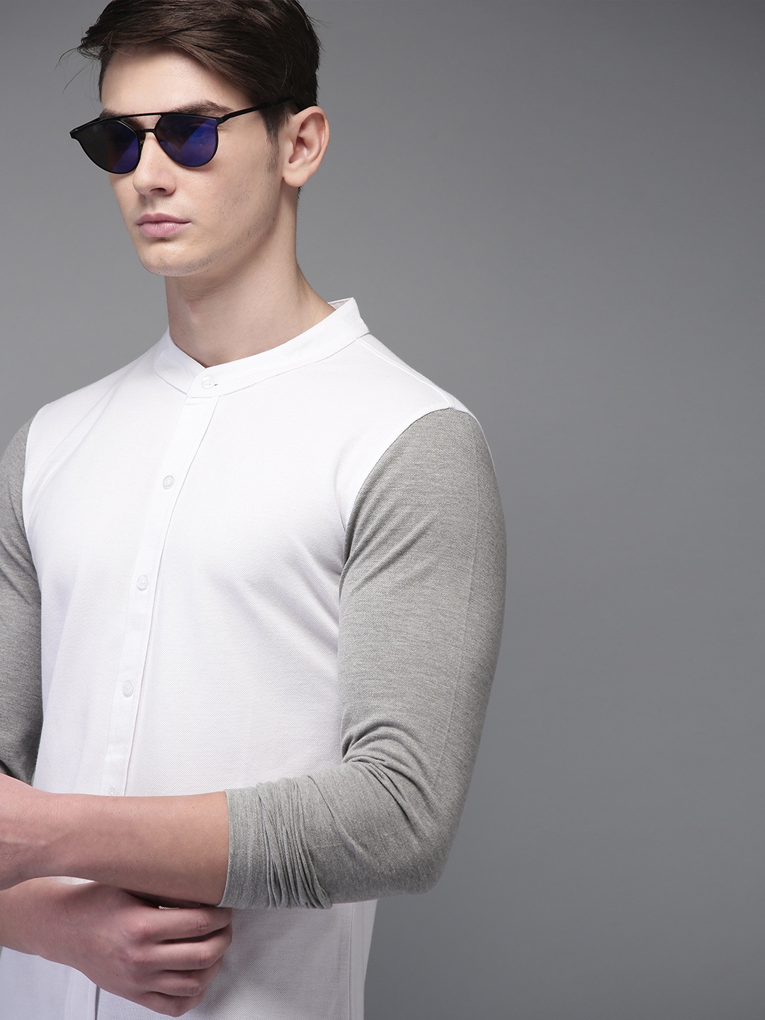 

Campus Sutra Men White Regular Fit Solid Casual Shirt