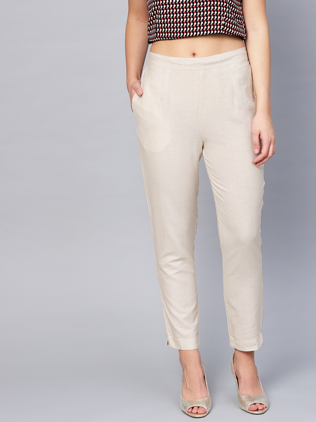 

Juniper Off-White Solid Cotton Flex Slim Fit Women Pants With Two Pockets
