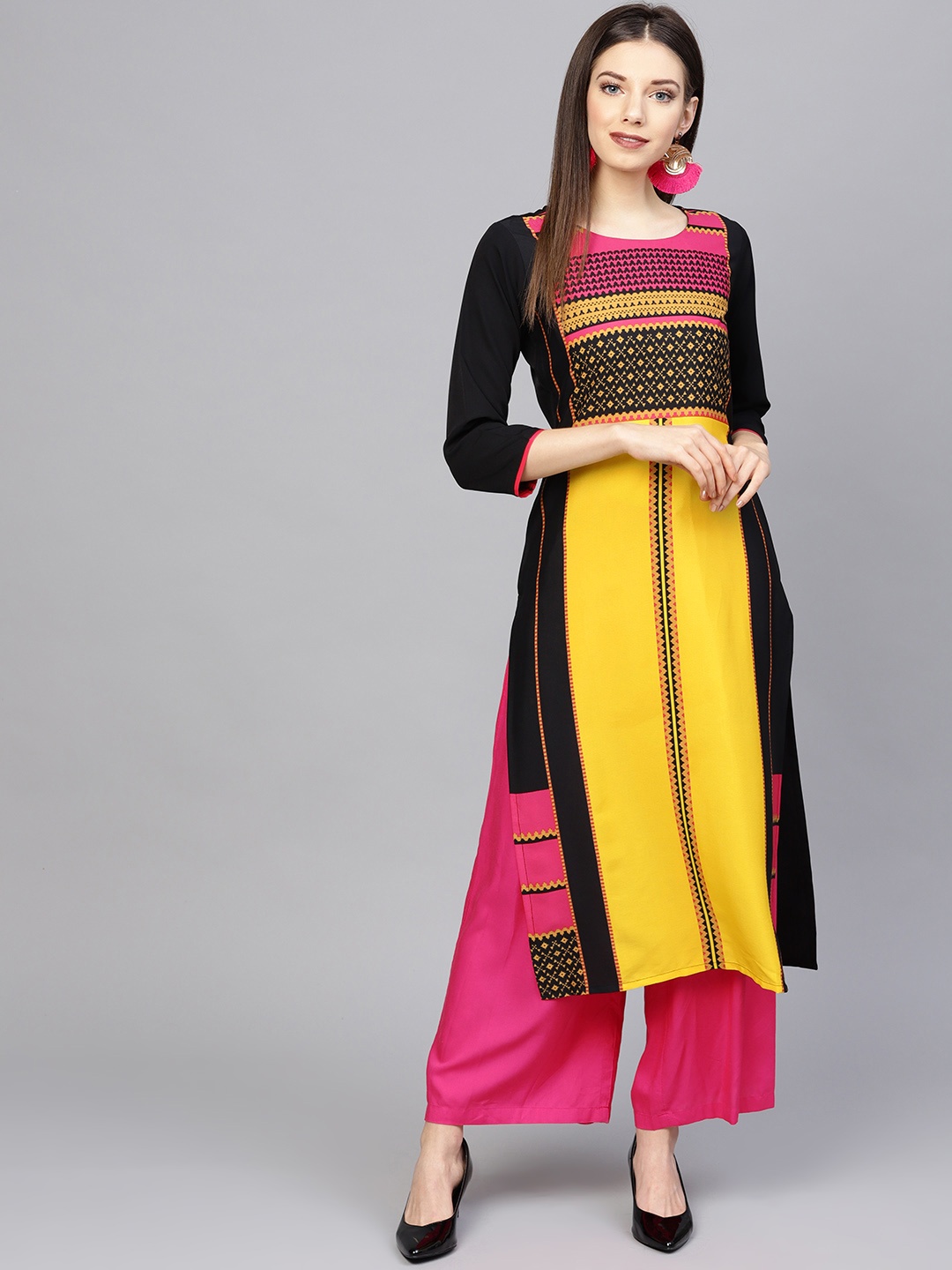 

AHIKA Women Black & Yellow Printed Straight Kurta