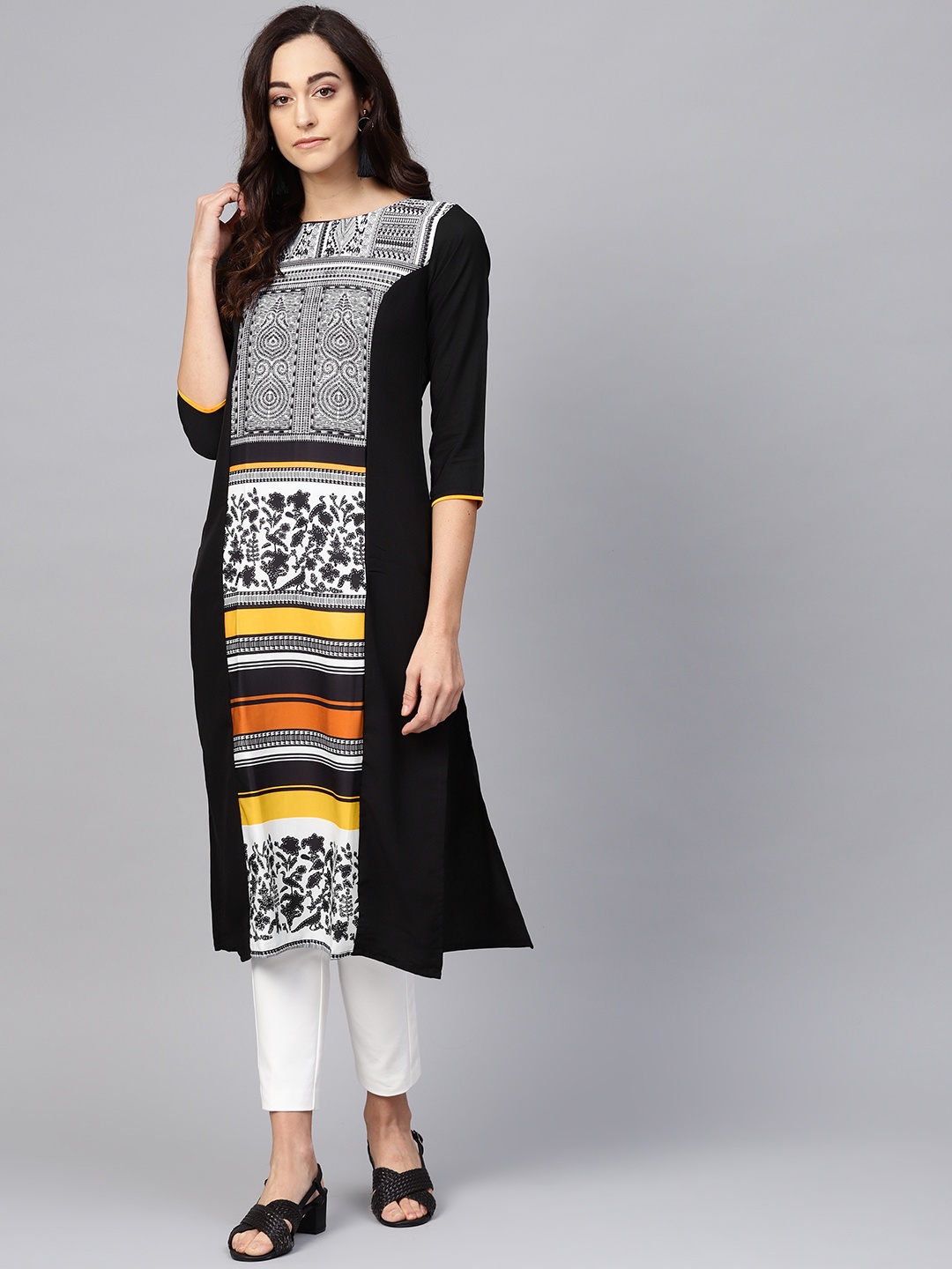 

AHIKA Women Black & Off-White Printed Straight Kurta