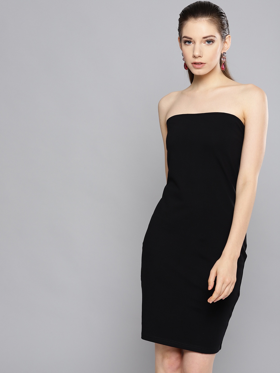 

Besiva Women Black Solid Sheath Tube Dress