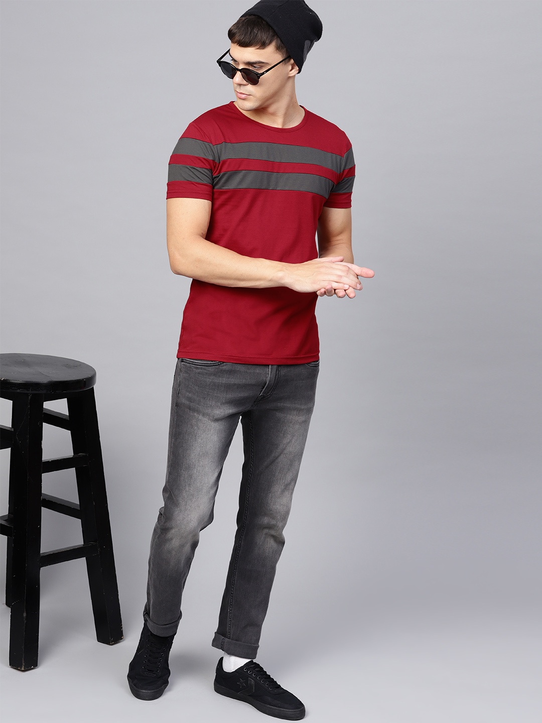 

Seven Rocks Men Red & Charcoal Grey Slim Fit Striped Round Neck T-shirt