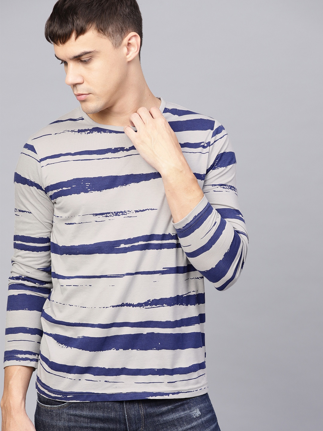 

Seven Rocks Men Grey & Navy Blue Slim Fit Striped Round Neck T-shirt