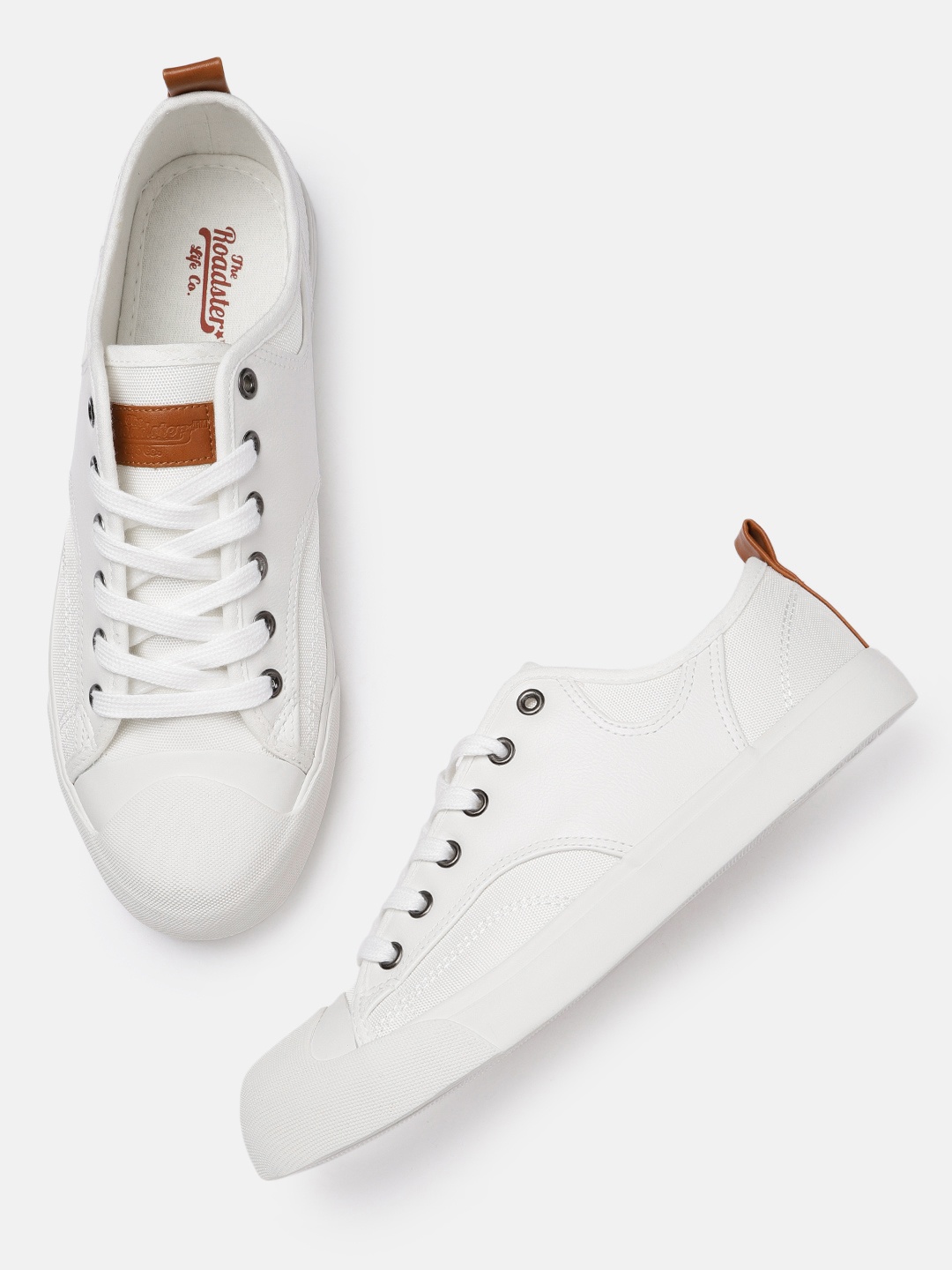 

The Roadster Lifestyle Co Men White Sneakers