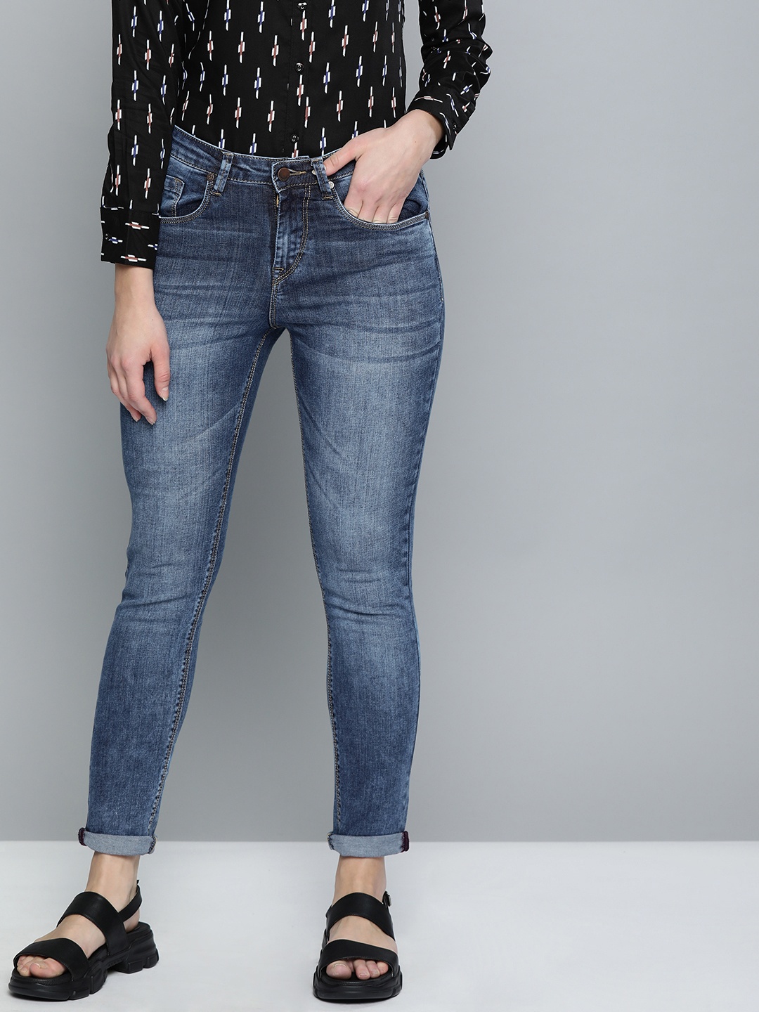 

HERE&NOW Women Blue Skinny Fit High-Rise Clean Look Stretchable Jeans