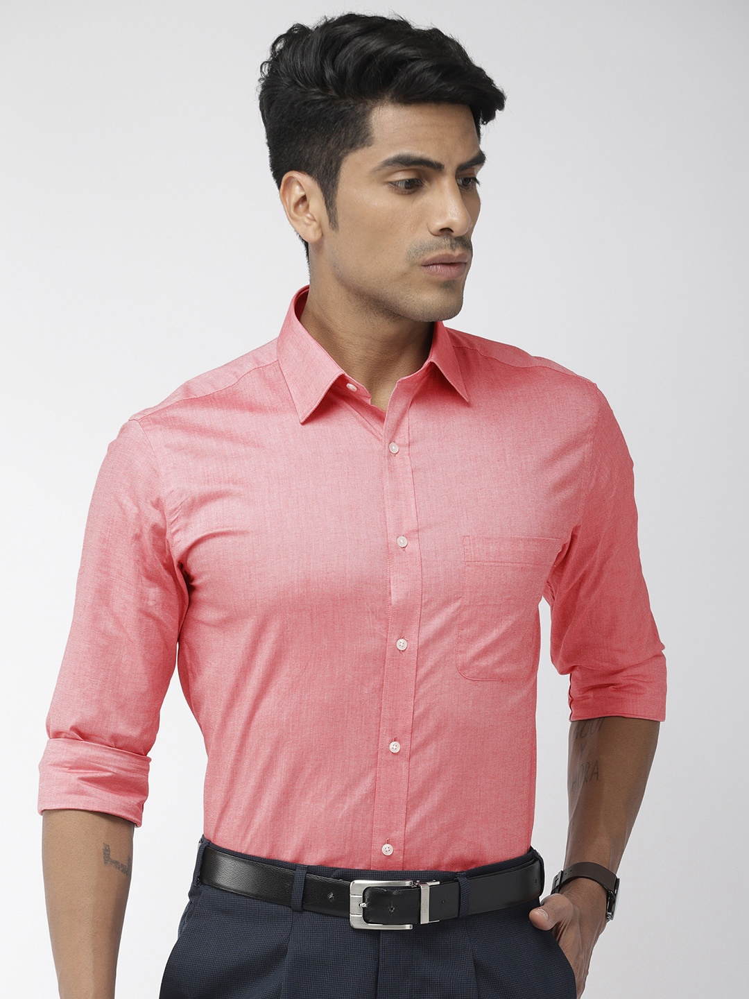 

Raymond Men Red Slim Fit Solid Formal Shirt