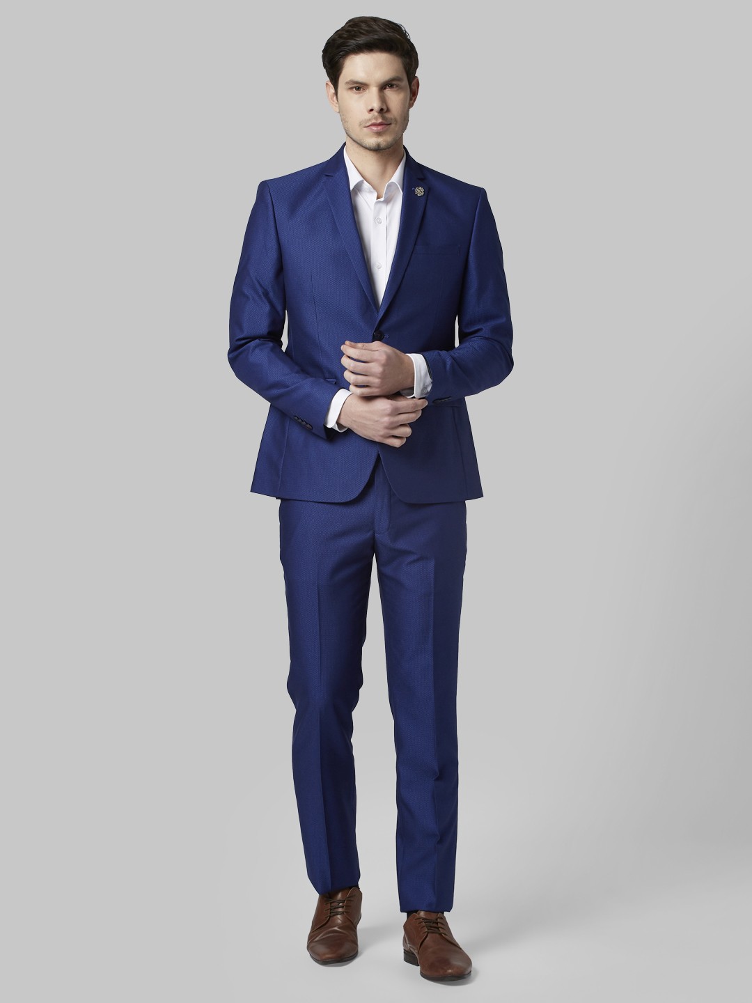 

Park Avenue Men Blue Solid Slim Fit Two -Piece Suit