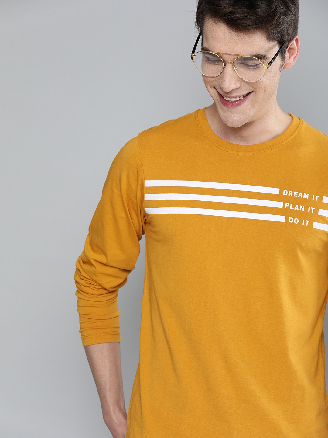 

Mast & Harbour Men Mustard Yellow Printed Round Neck T-shirt