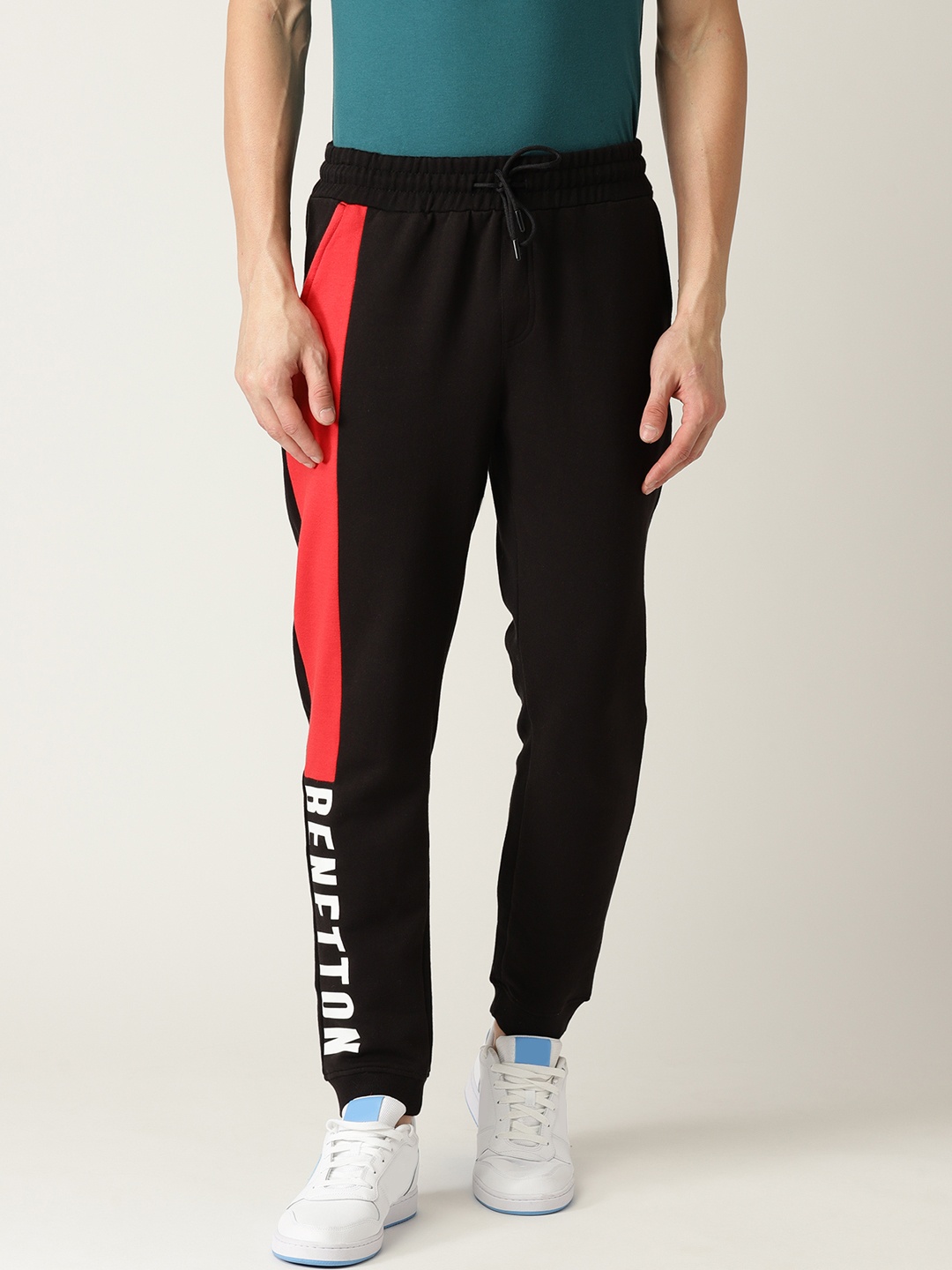 

United Colors of Benetton Men Black Solid Joggers