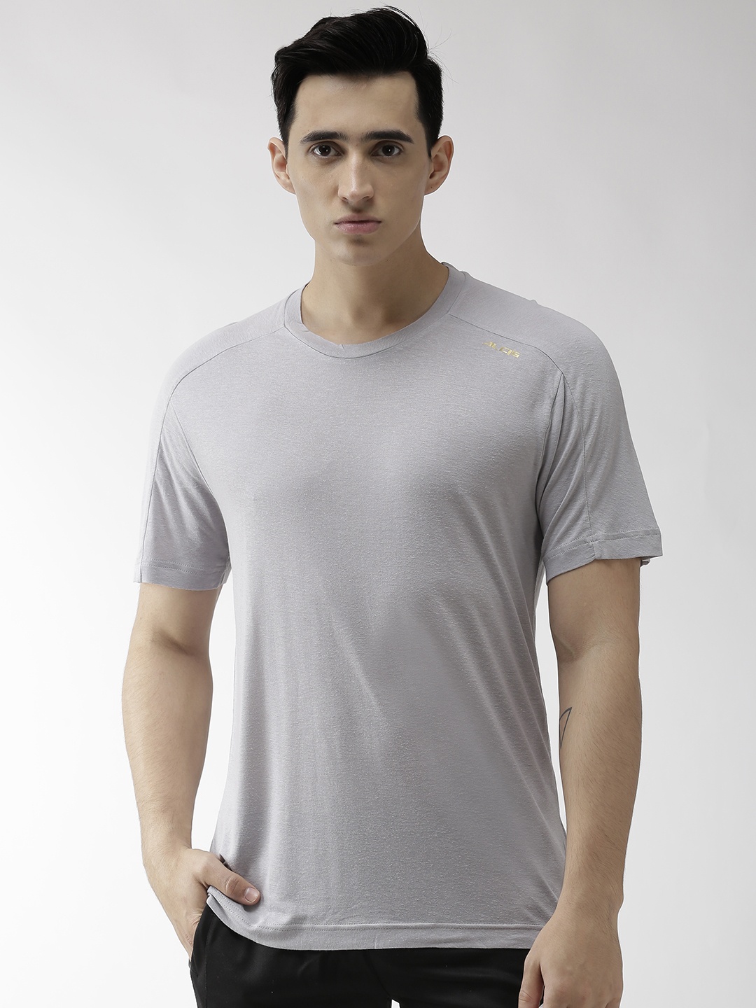 

Alcis Men Grey Solid Round Neck Yoga T-shirt