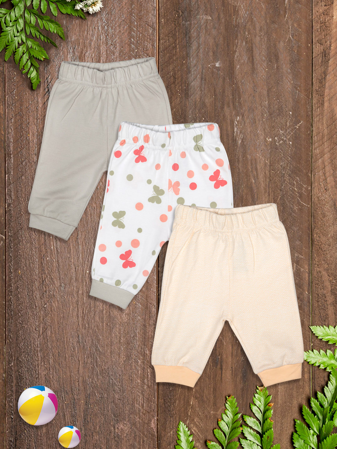 

MeeMee Infant Girls Pack of 3 Printed Joggers, Beige