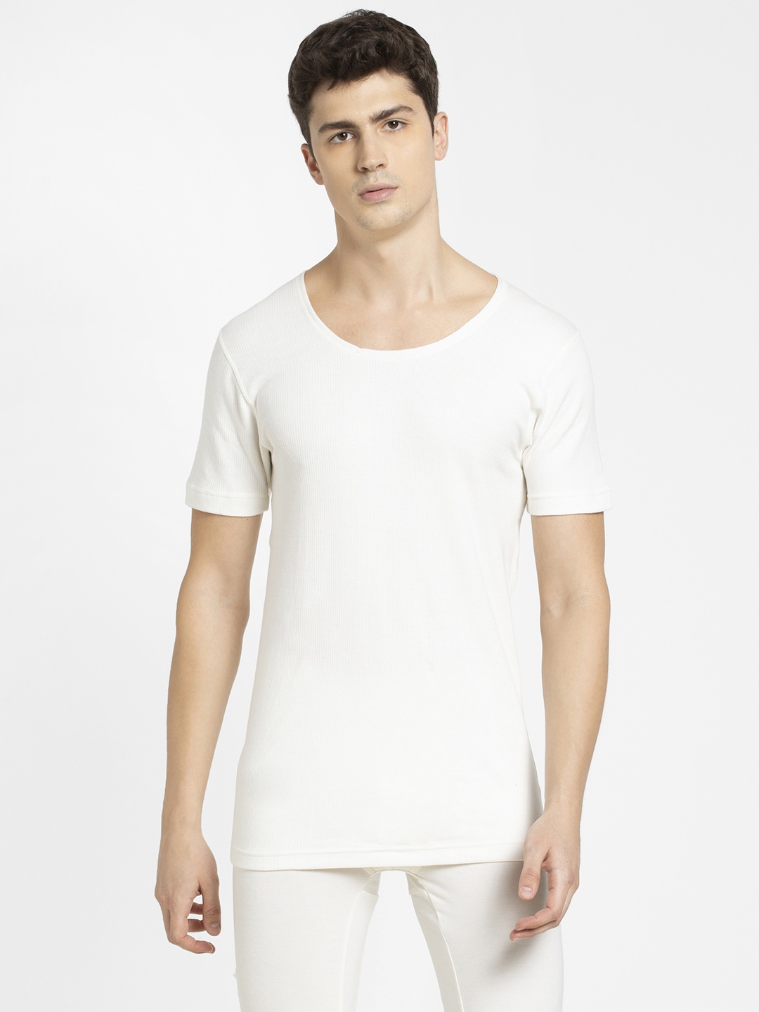 

Jockey Men Black Solid Tailored fit Round Neck Thermal Top, White