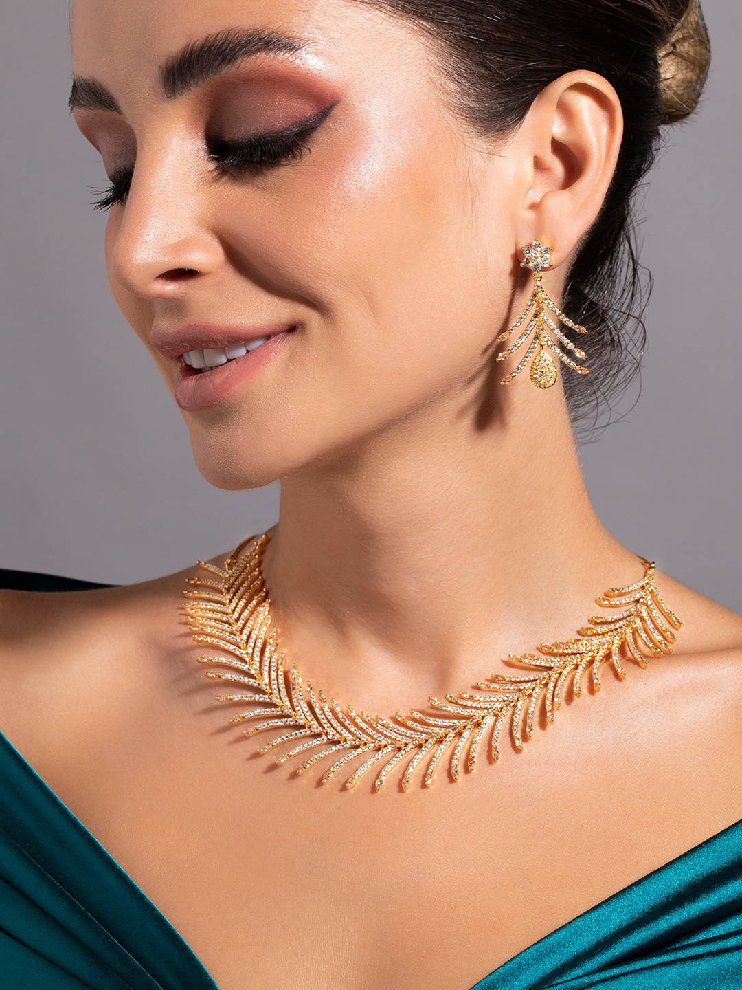 

Rubans Women Gold-Plated Zircon Stone Studded Handcrafted Statement Necklace Set