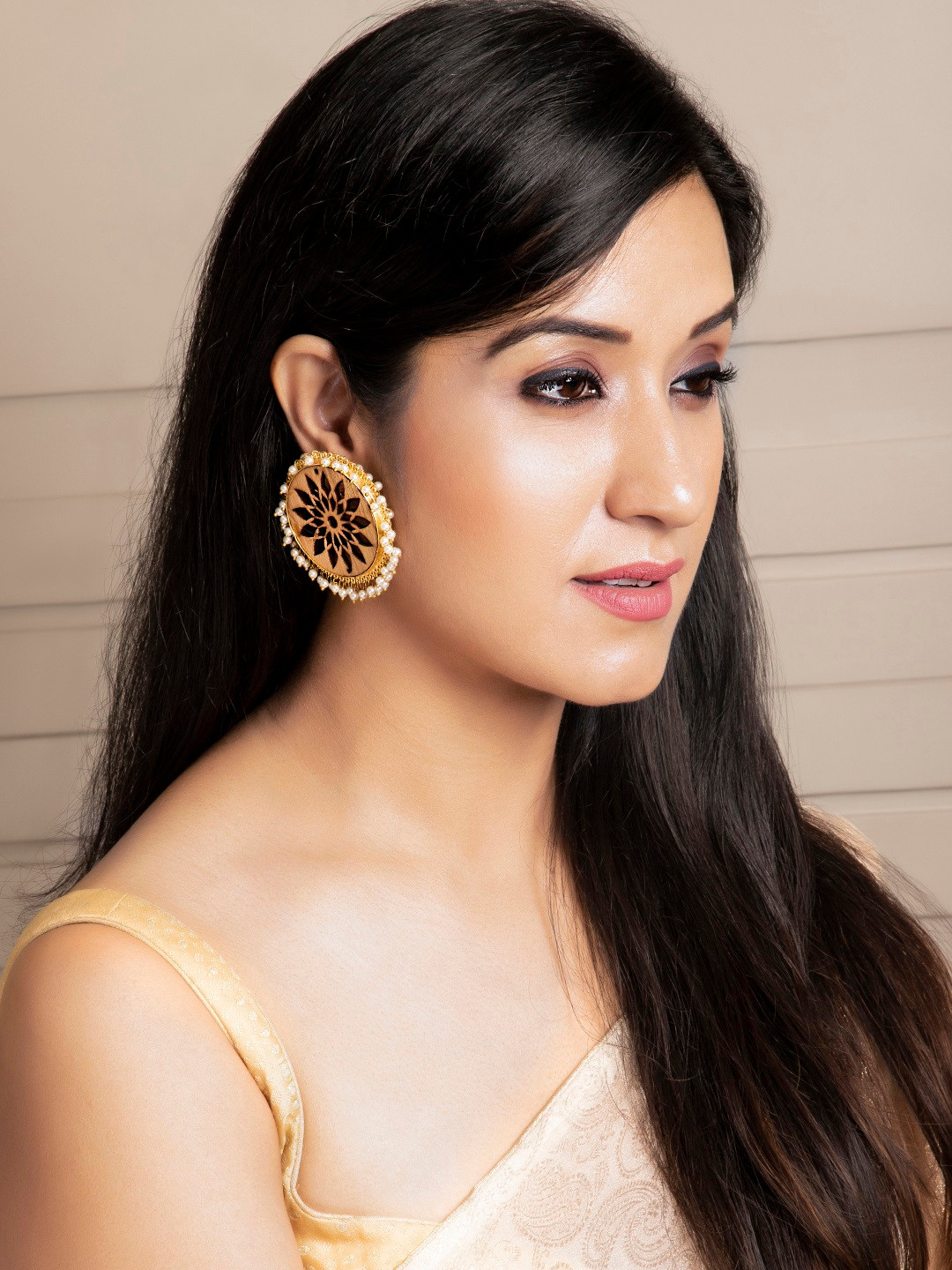 

Rubans Gold-Toned Handcrafted Classic Studs