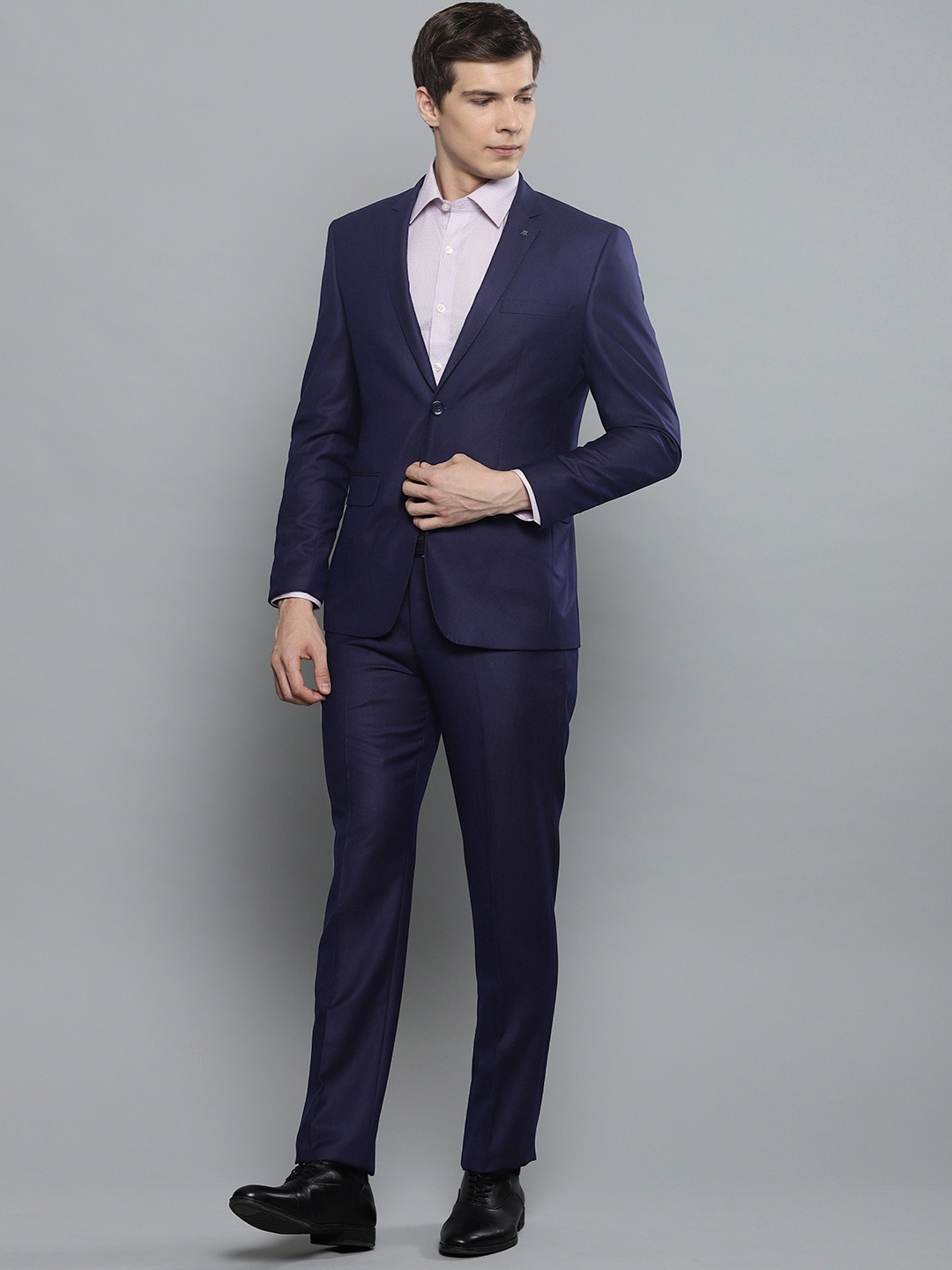 

Louis Philippe Men Navy Blue Slim Fit Self Design Single-Breasted Formal Suit