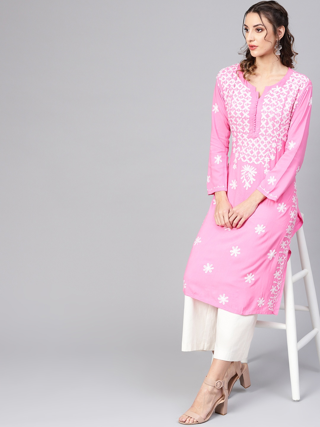 

Saadgi Women Pink & White Aari Embroidered Handloom Straight Kurta