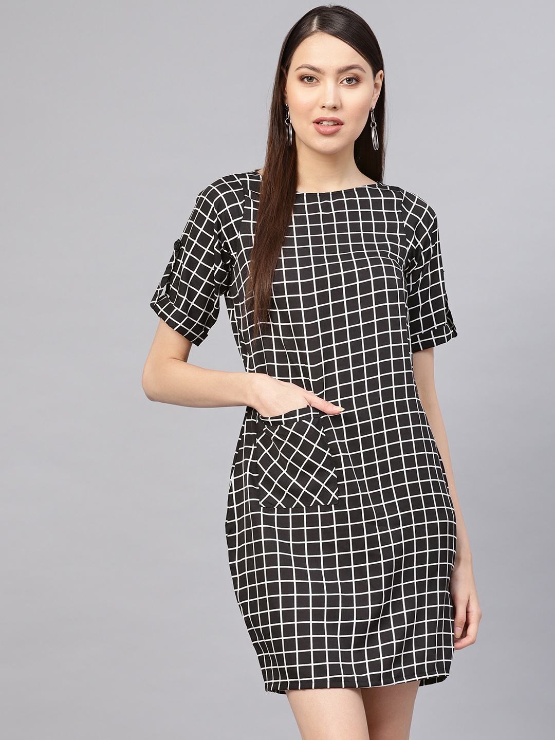 

SIRIKIT Women Black & White Checked Sheath Dress