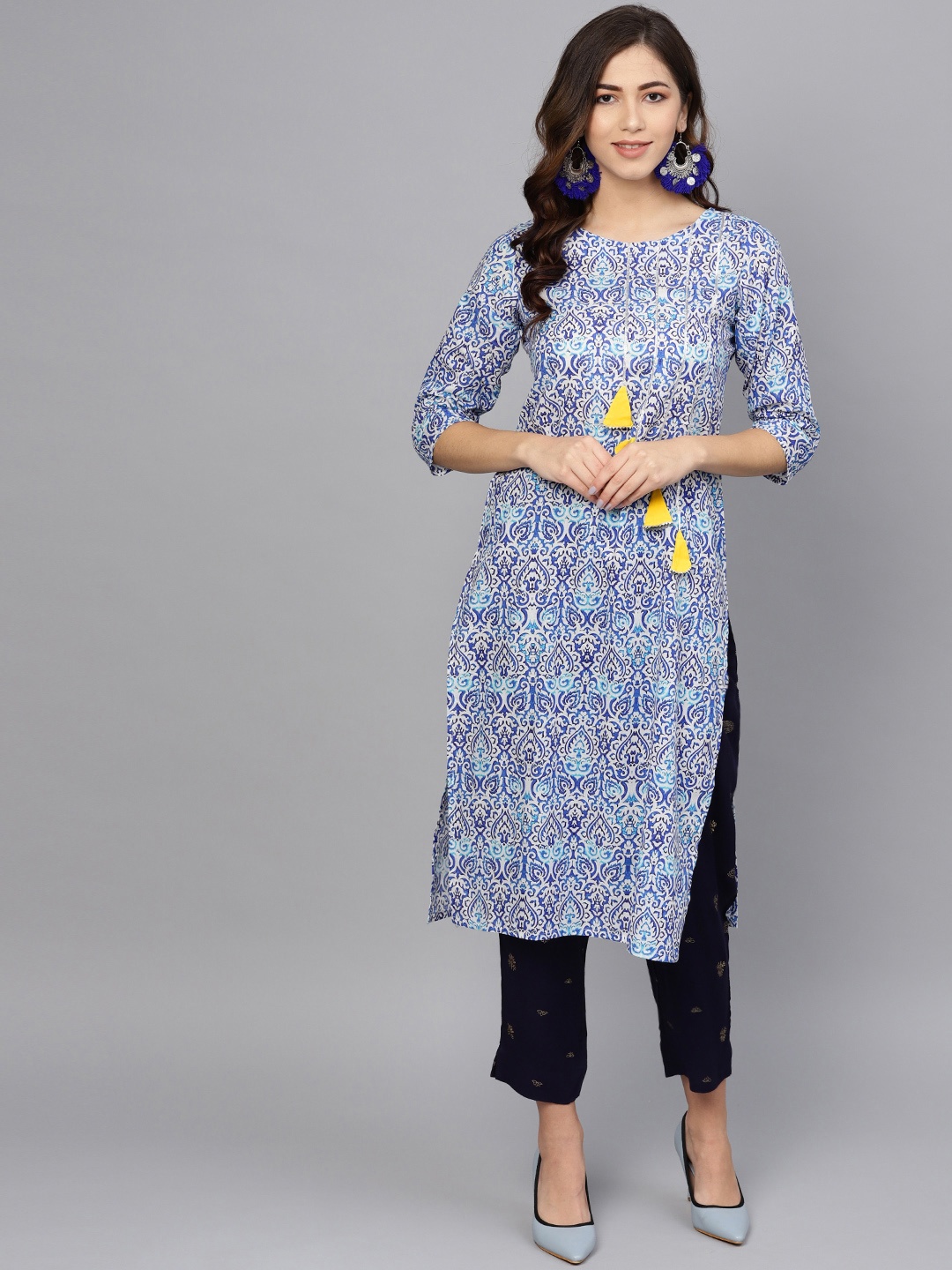 

Ahalyaa Women Blue & White Printed Kurta with Trousers