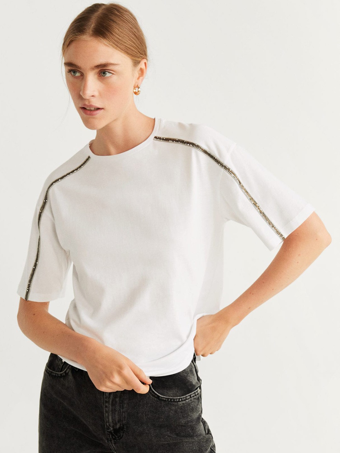 

MANGO Women White Solid Round Neck Pure Cotton T-shirt