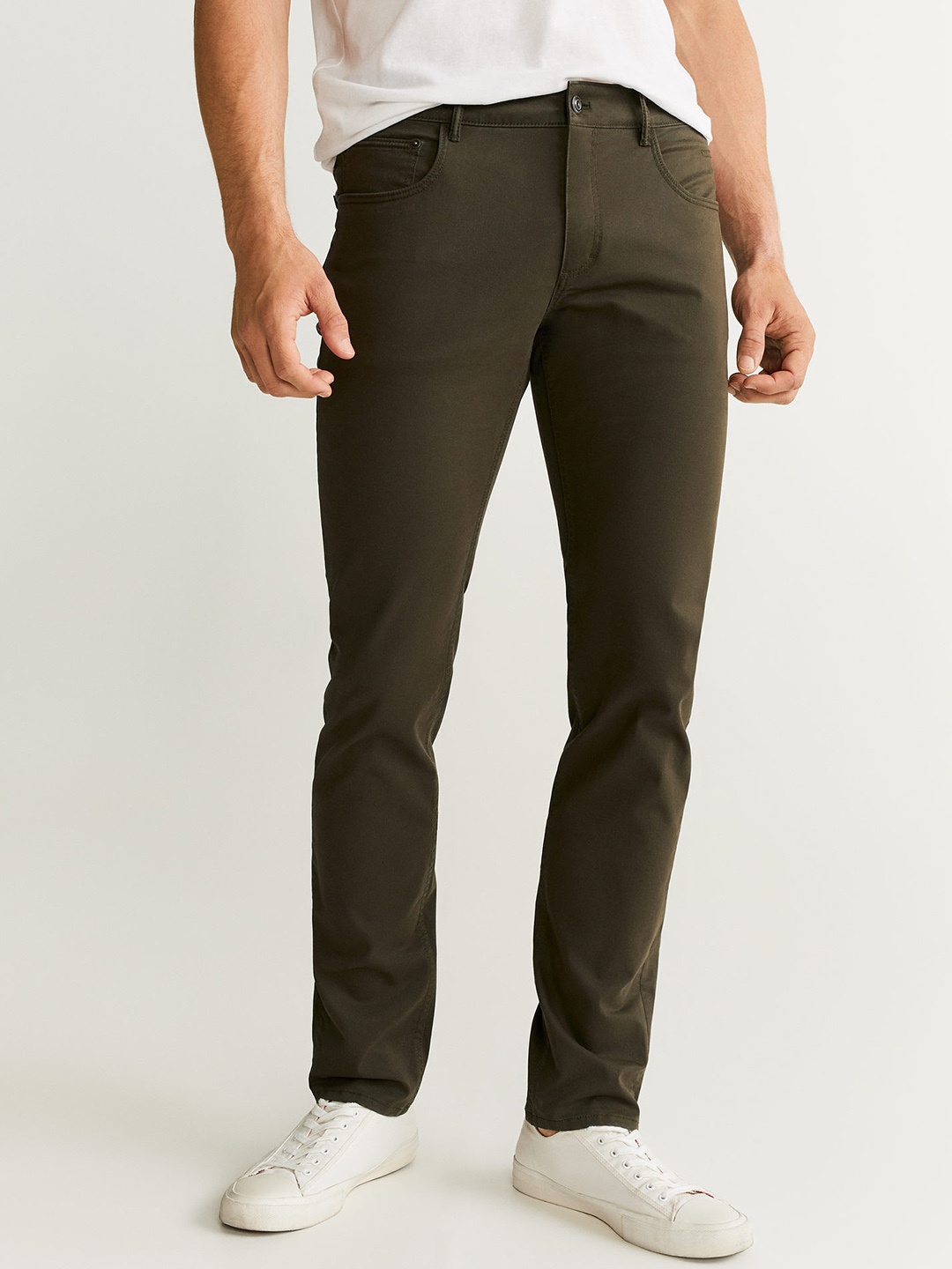 

MANGO MAN Olive Green Pisa Slim Fit Solid Regular Trousers