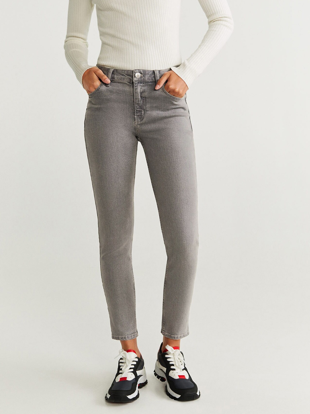 

MANGO Women Grey Skinny Fit Mid-Rise Clean Look Stretchable Jeans