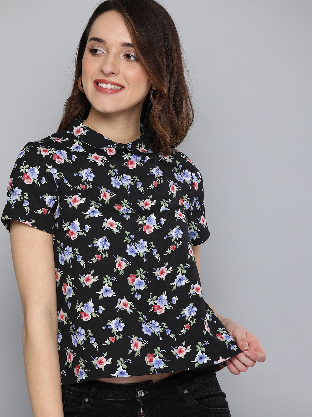 

Mast & Harbour Women Black Floral Printed Top