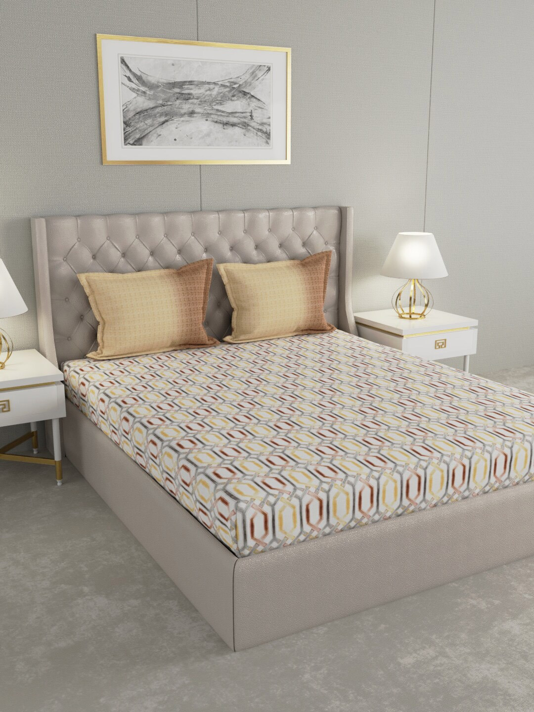 

GM Beige & Maroon Geometric 144 TC Cotton 1 Super Queen Bedsheet with 2 Pillow Covers