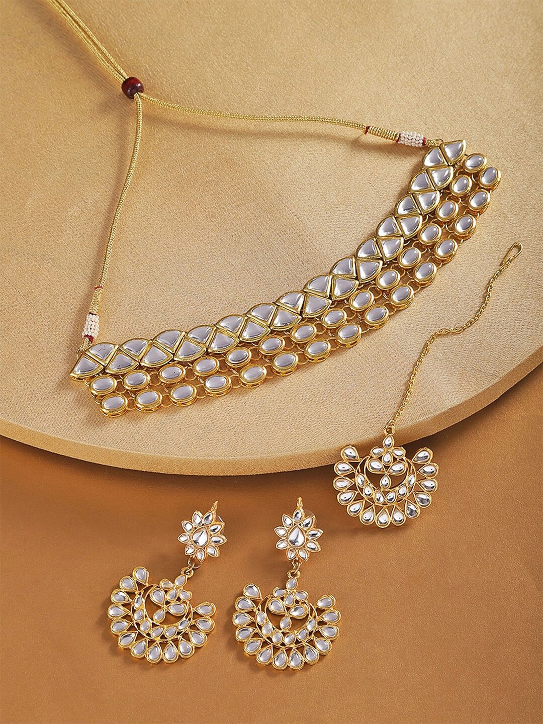 

KARATCART Gold Plated Kundan Studded Handcrafted Jewellery Set