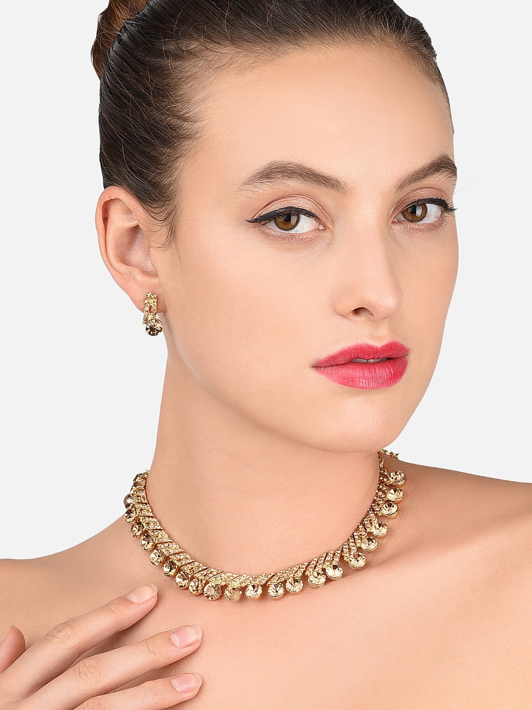 

Zaveri Pearls Gold-Plated Stone Studded Jewellery Set