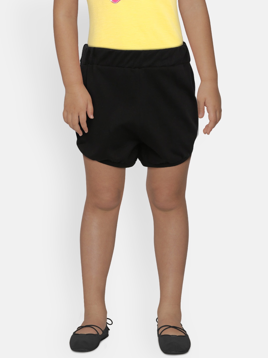 

Lil Orchids Girls Black Solid Regular Fit Shorts