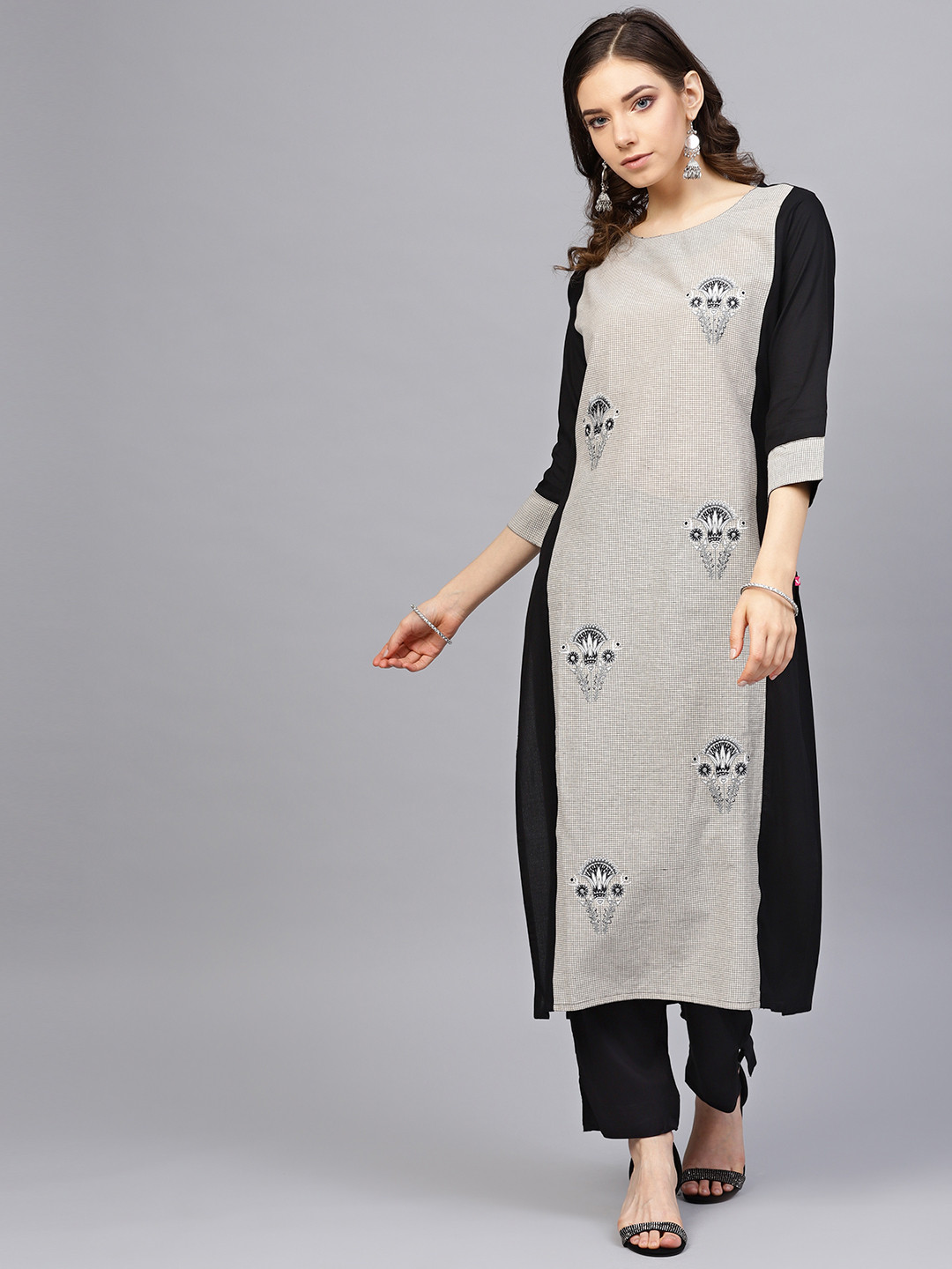 

Varanga Women Off-White & Black Embroidered Kurta with Trousers