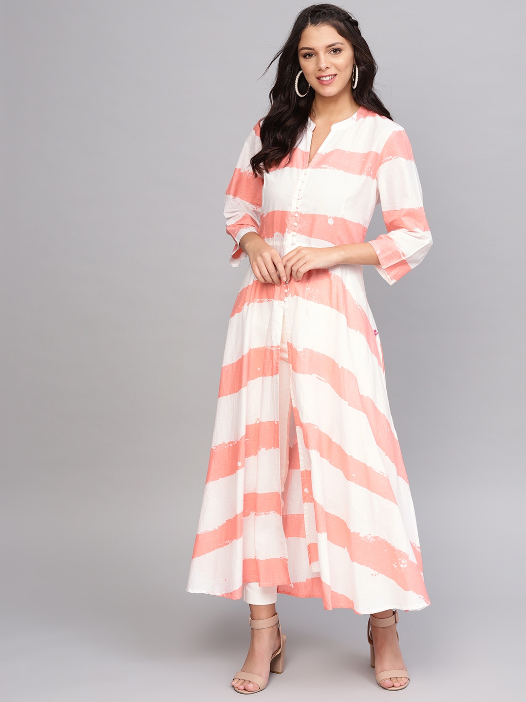 

Varanga Women Peach-Coloured & White Printed A-Line Kurta