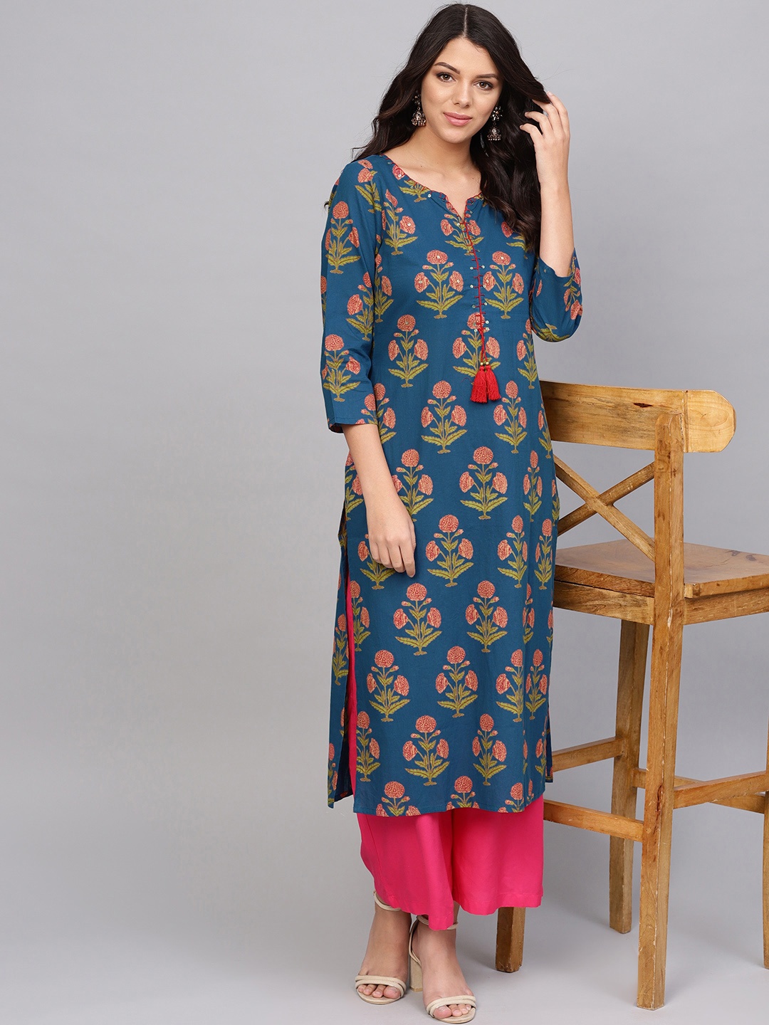 

Varanga Women Blue & Peach-Coloured Printed Straight Kurta