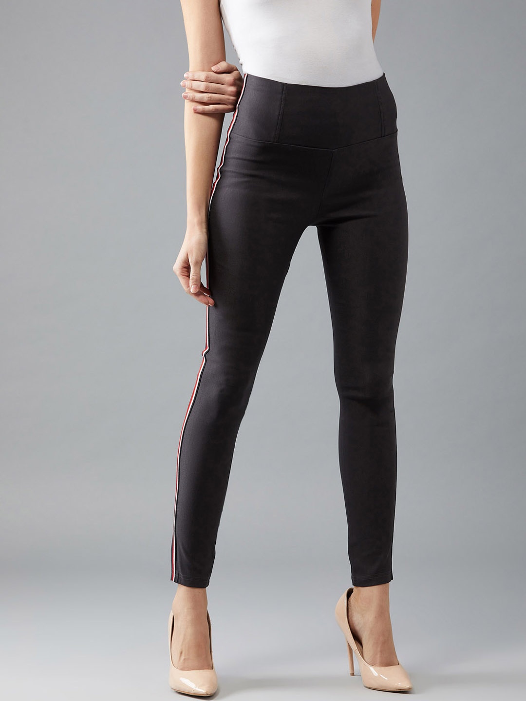 

DOLCE CRUDO Women Grey Solid Slim Fit Treggings