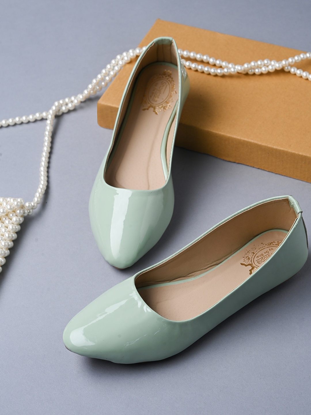 

Shoetopia Women Green Solid Ballerinas