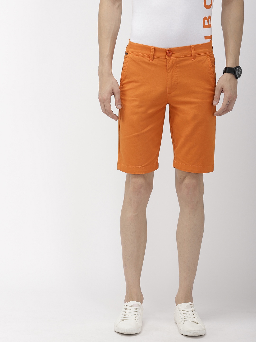 

The Indian Garage Co Men Orange Solid Slim Fit Chino Shorts