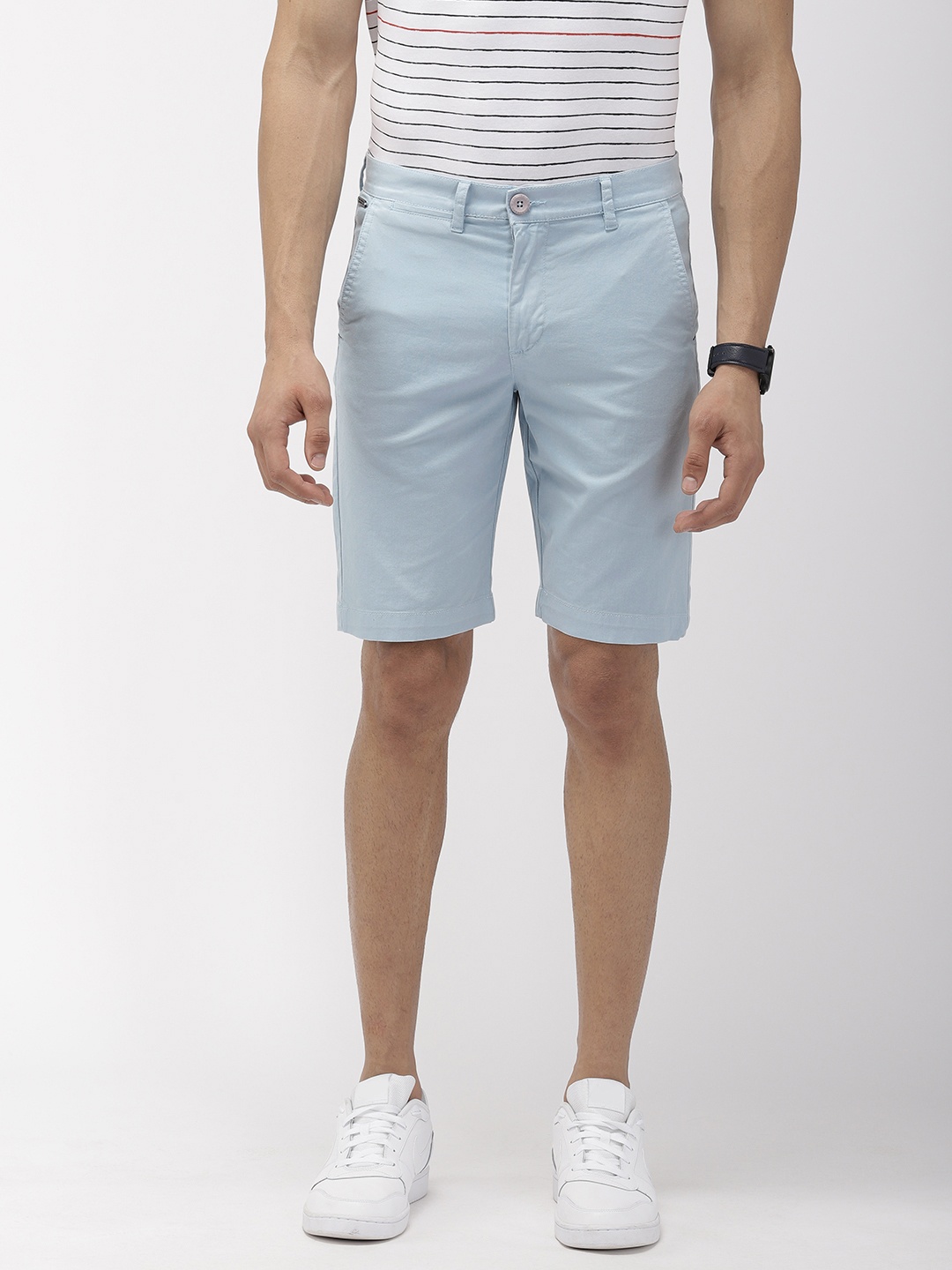 

The Indian Garage Co Men Blue Solid Slim Fit Chino Shorts