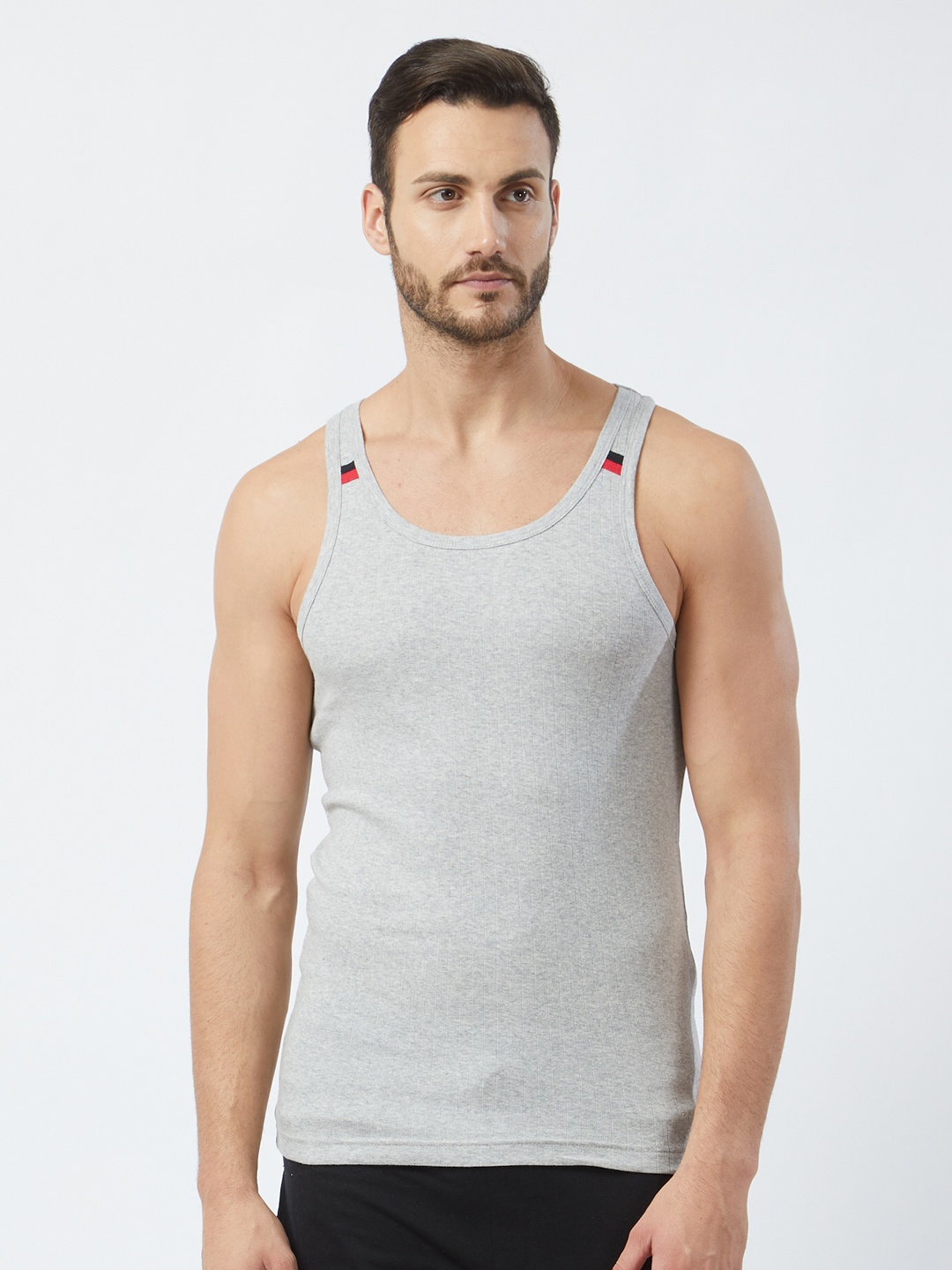 

Fruit of the Loom Men Grey Melange Solid Intellifresh Technology Innerwear Vest MFV03-A1S3