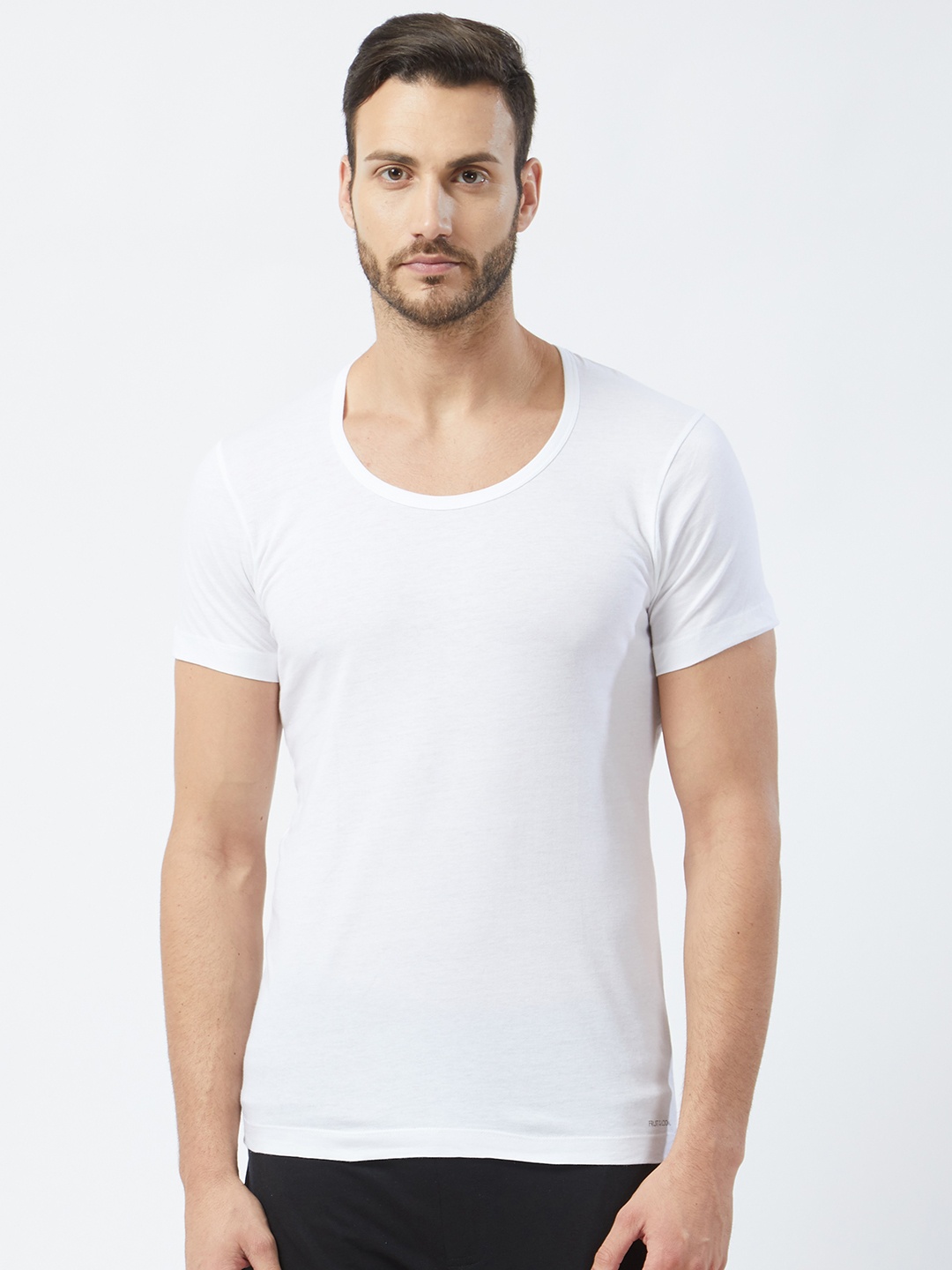 

Fruit of the loom Men White Solid Undershirt Innerwear Vest MSV04