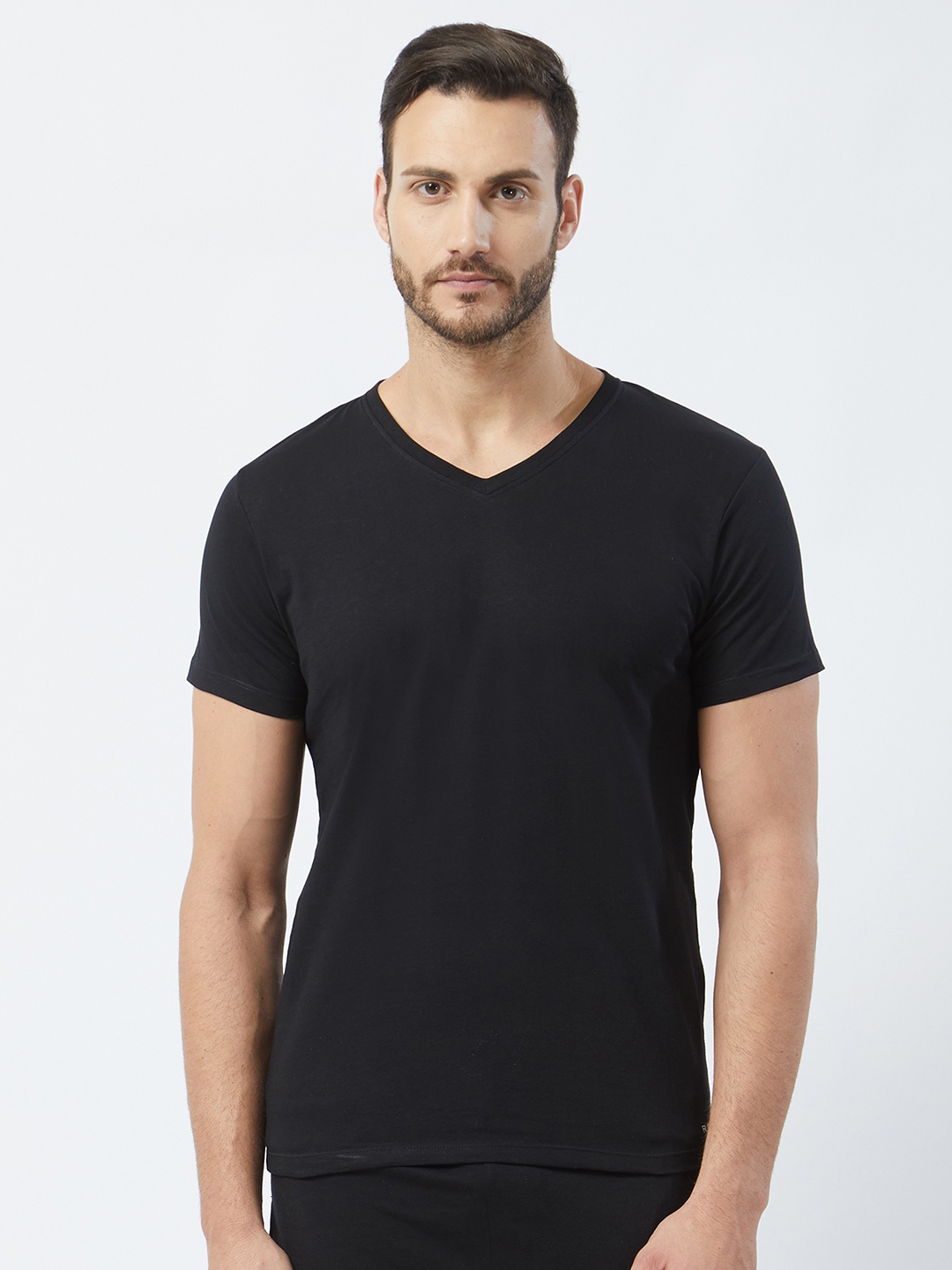 

Fruit of the loom Men Black Solid V-Neck T-shirt MVN01-A1S2