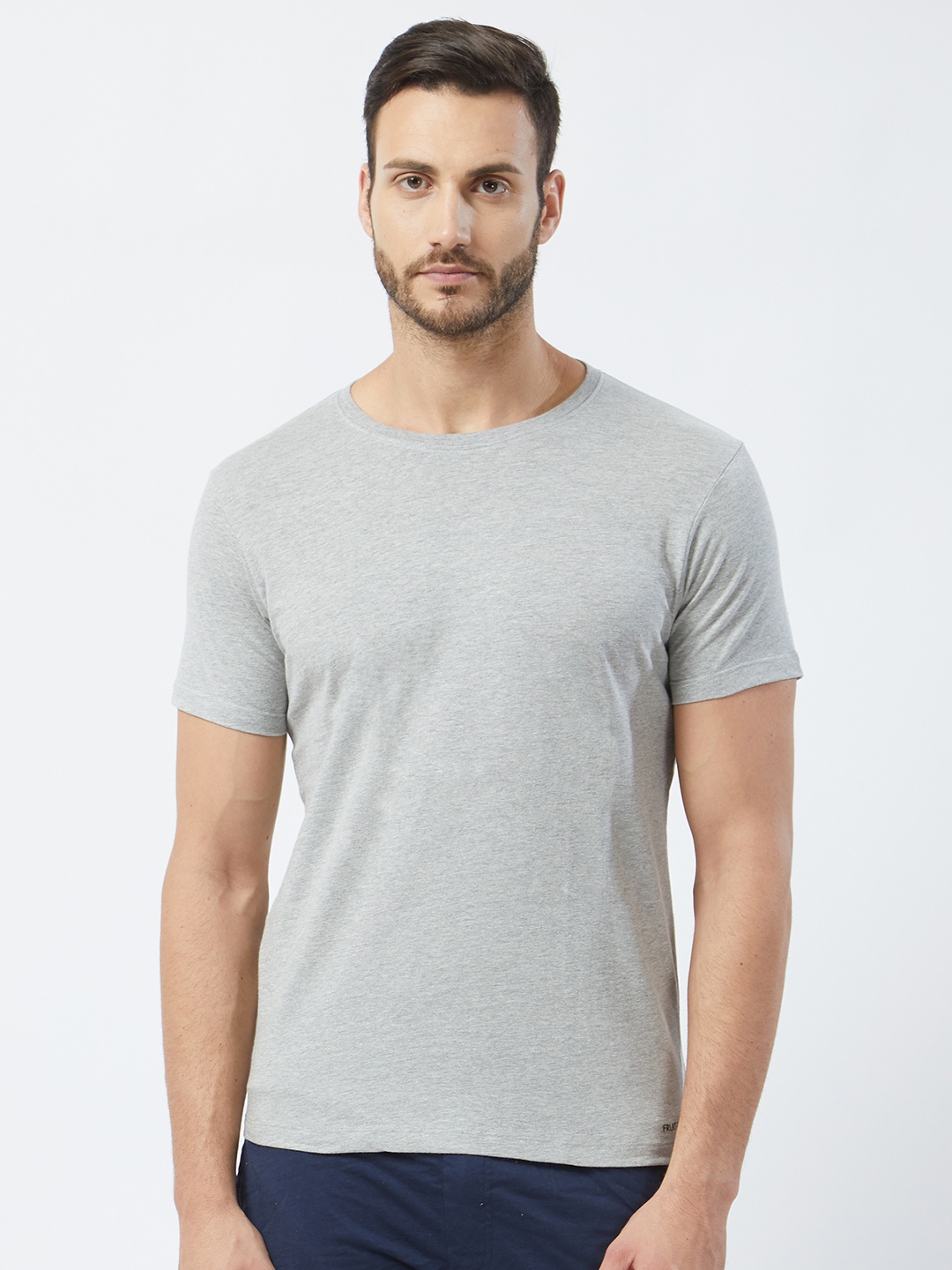 

Fruit of the loom Men Grey Solid Round Neck T-shirt