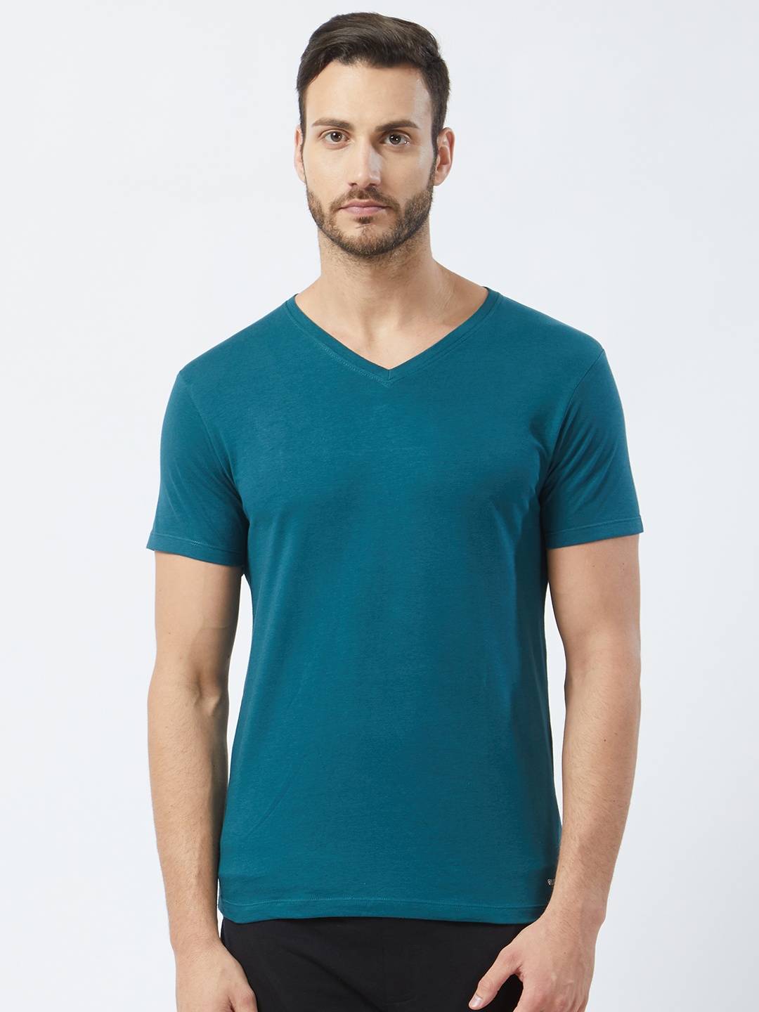 

Fruit of the loom Men Teal Green Solid V-Neck Lounge T-shirt